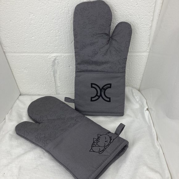 1 Pair Gray Cotton Long Silicone Paw print Cat Oven Mitts Cat Lovers gift Choice - Picture 2 of 15